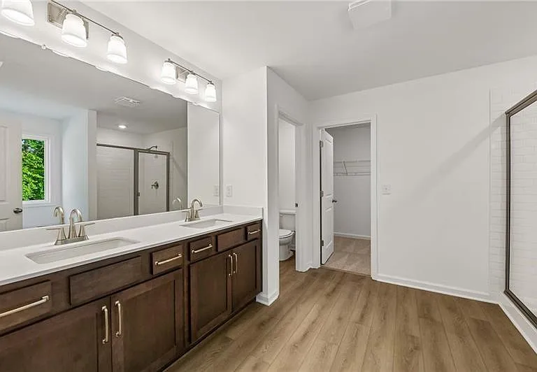 204 Silverleaf Trl — Photo 15