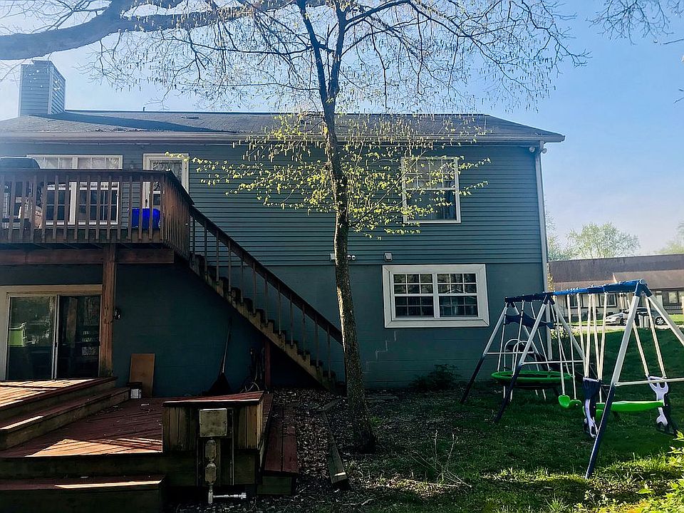 2nd image of 3776 Laramie Dr