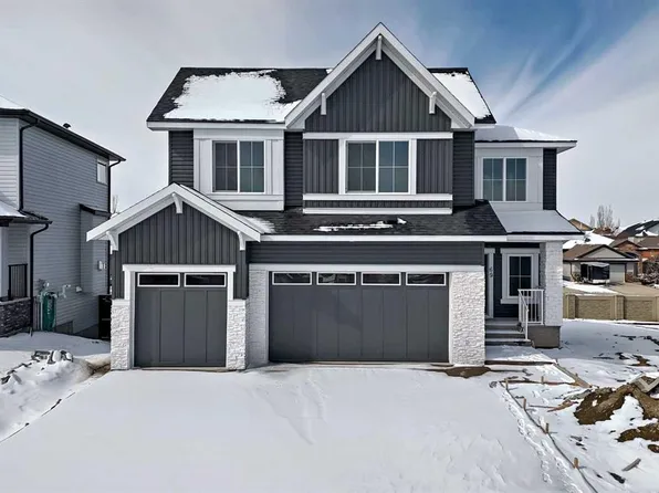 69 E Lakes Estates Cir, Strathmore, AB T1P 0B6
