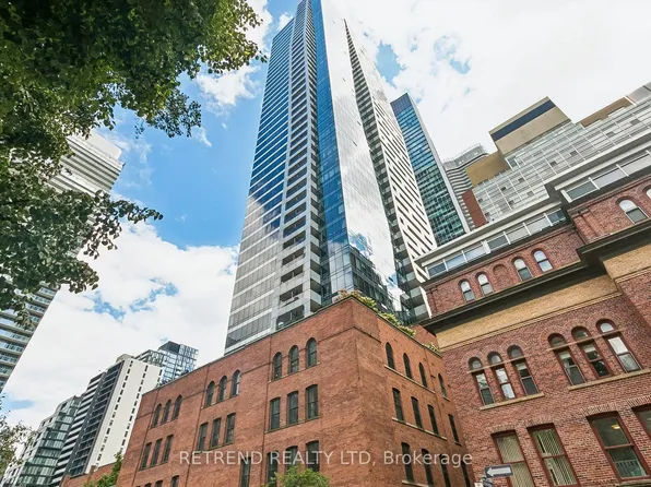 5 Saint Joseph St #203, Toronto, ON M4Y 0B6