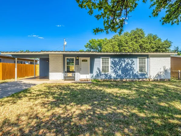 218 Robin Hood Trl, San Angelo, TX 76901