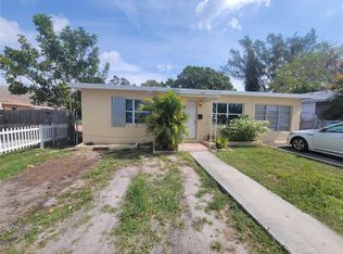 117 SE 4th St #117, Hallandale, FL 33009