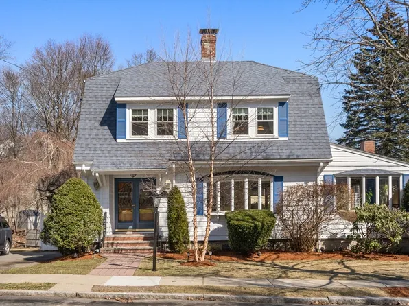 211 Hawthorne St, Malden, MA 02148