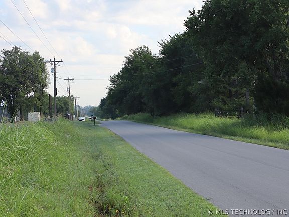 5th image of 7568 S 161st West Ave