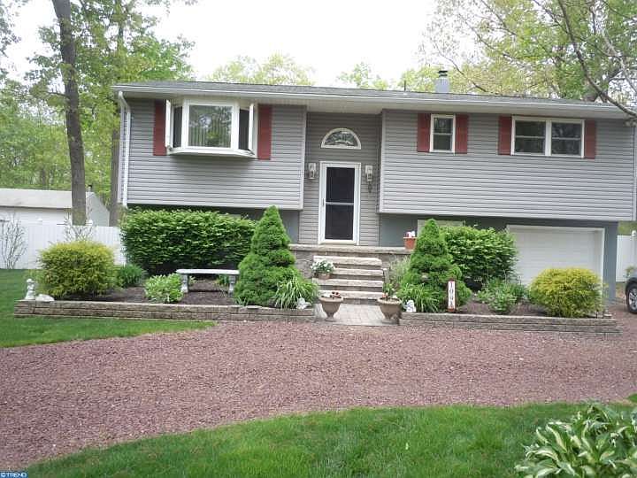 1st image of 109 Wisconsin Trl