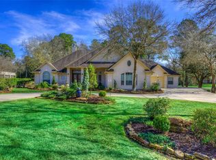45 Winged Foot Dr, Conroe, TX 77304