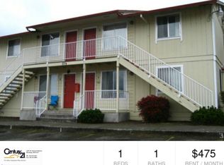 779 NE Barnes Ave APT 1, Roseburg, OR 97470