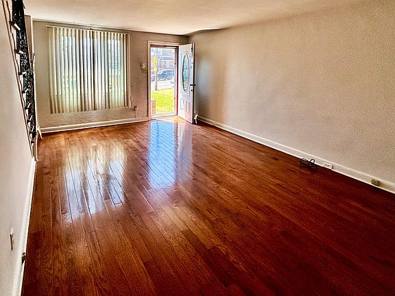 5th image of 1343 N 76th St