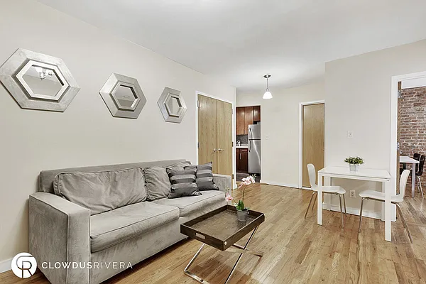 Rented by Cooper & Cooper Real Estate | media 9