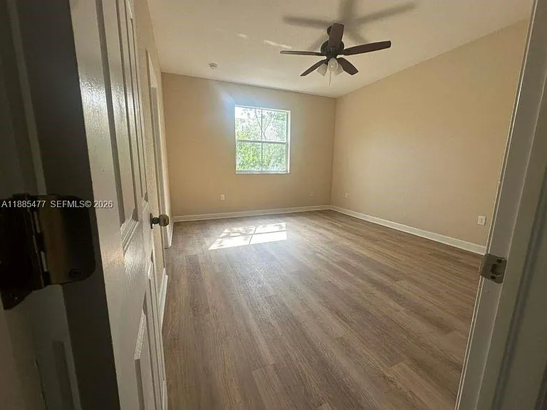 1026 NE 207th Ter #1026 — Photo 11