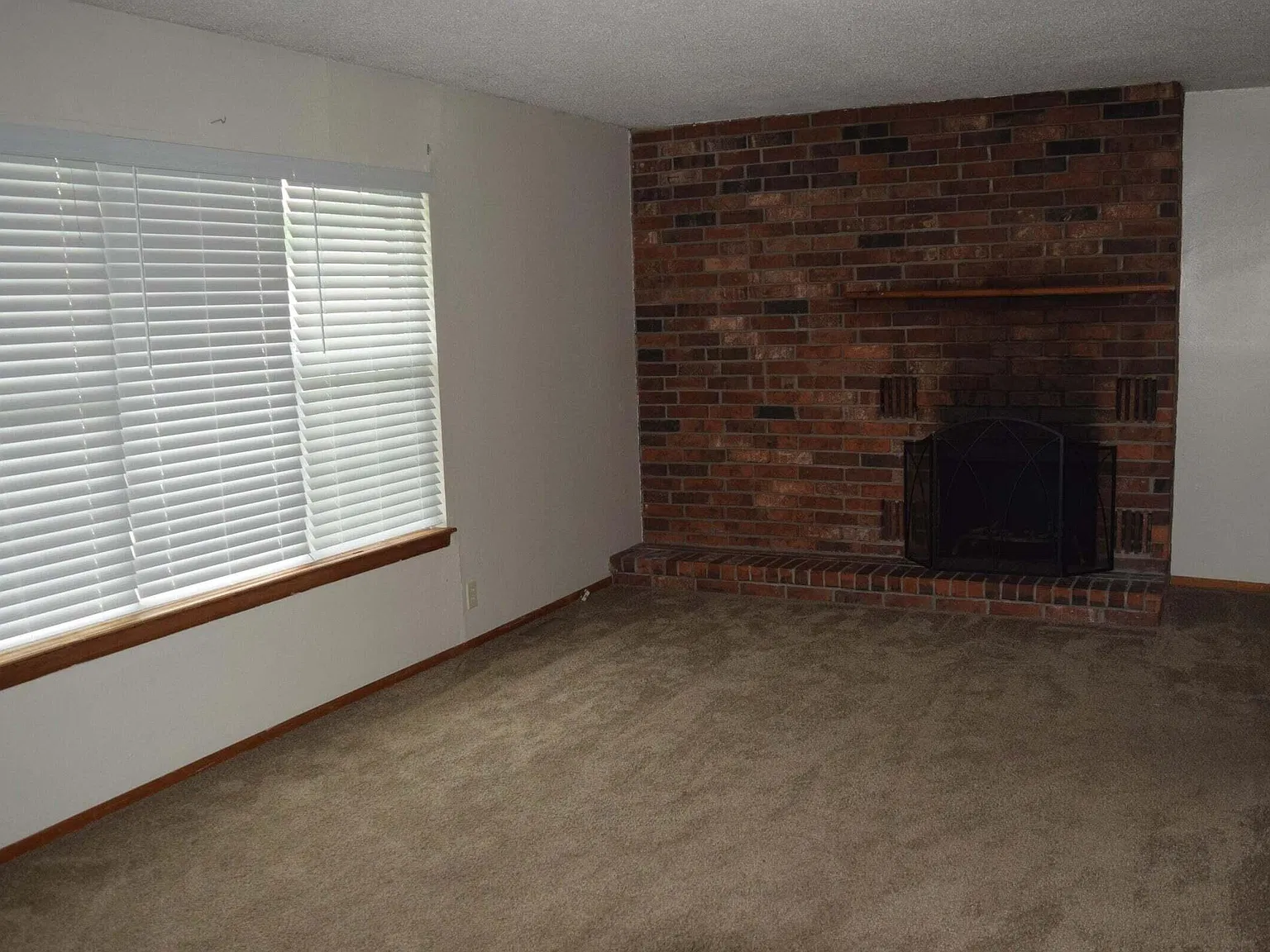 2 bed, 924 sqft, $900 — Photo 4