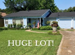 1916 Tierney Rd, Fort Worth, TX 76112