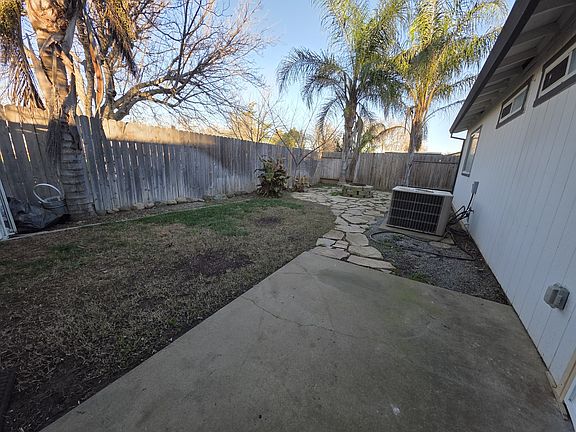 5th image of 303 W Pinon St