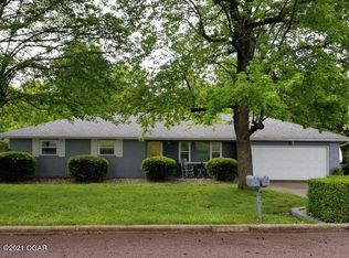 209 W Nellie Ave, Monett, MO 65708