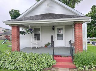 211 E Pearl St, Greens Fork, IN 47345