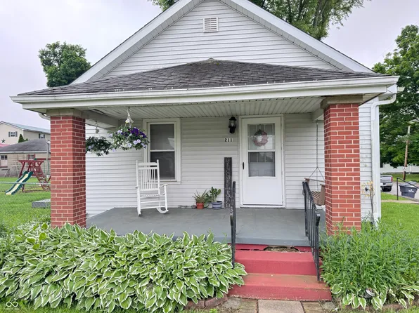 211 E Pearl St, Greens Fork, IN 47345