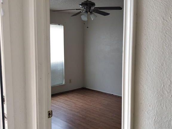 3rd image of 535 Arborview Dr