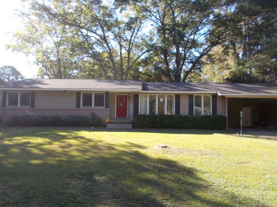 1st image of 1023 Parkwood Pl
