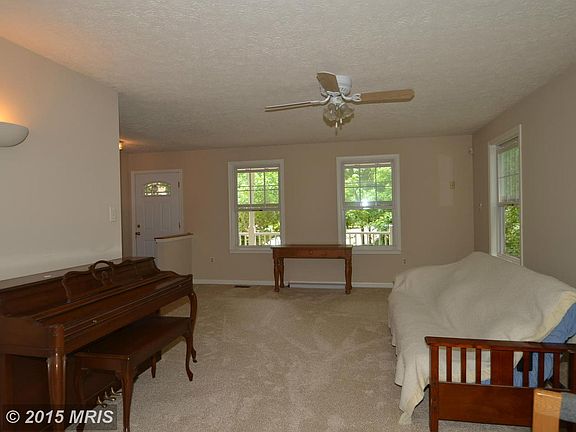 3rd image of 506 Grainfield Ct