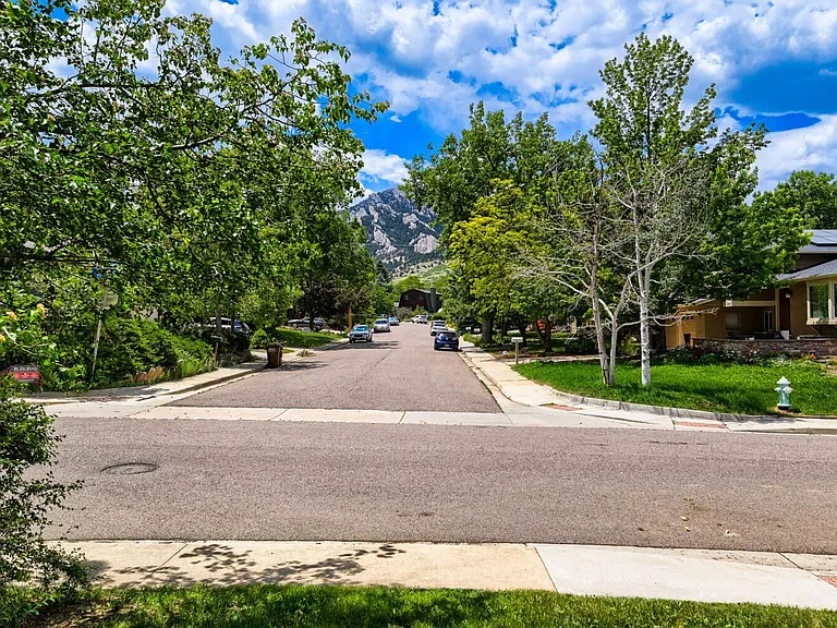 1290 Judson Dr — Photo 31