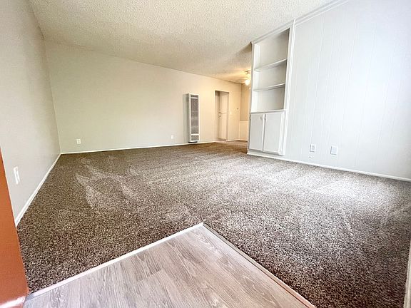 3rd image of 3696 Marlborough Ave APT 8