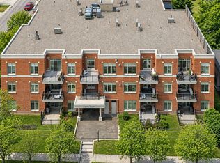 950 Marguerite Ave #109, Ottawa, ON K1K3T8