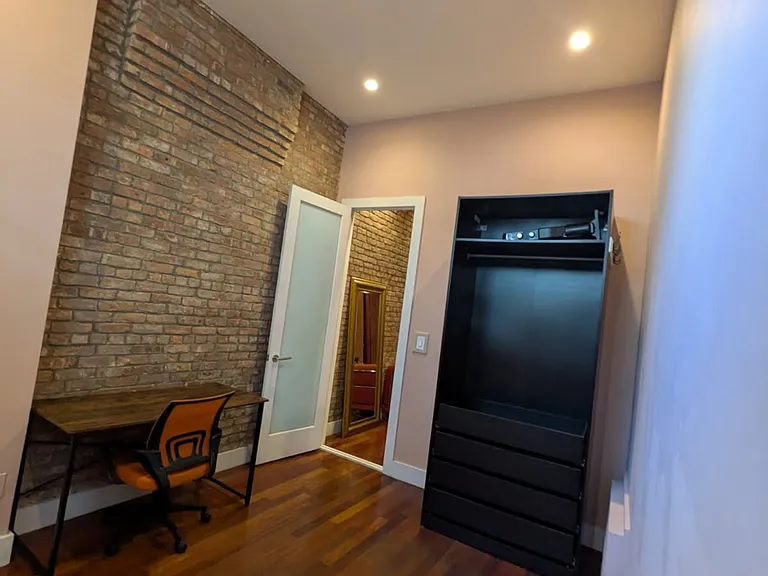 179 Knickerbocker Ave #1L — Photo 4