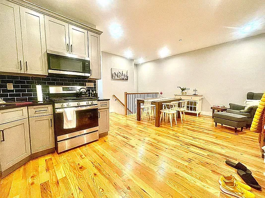 Rented by Doorway NYC, LLC | media 14