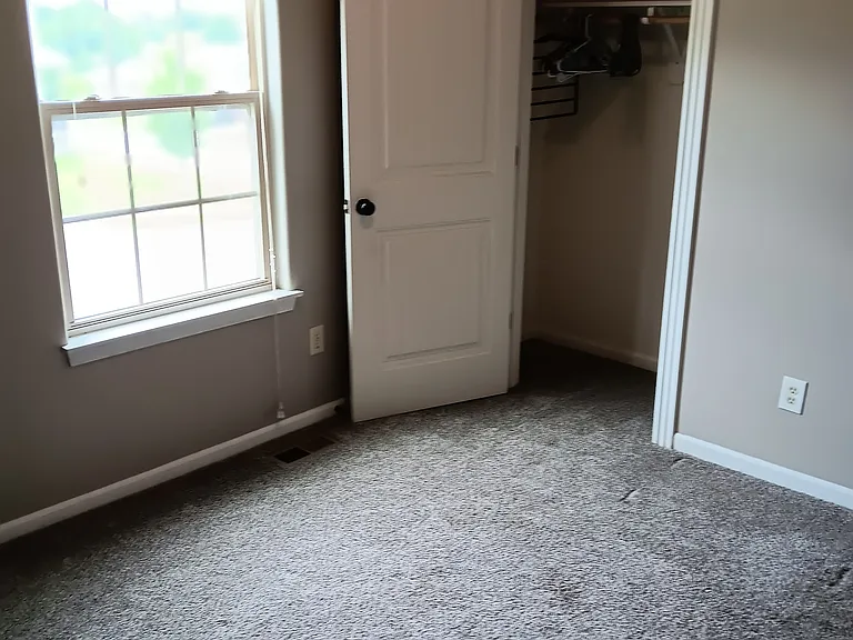 409 W Heritage Dr — Photo 5