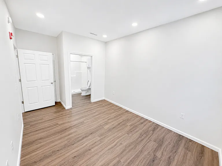 43 Clay St #101 — Photo 10