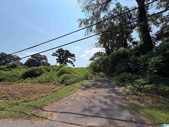 4th image of 2528 Sayers Rd #0