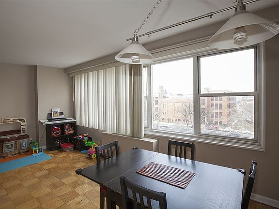 2nd image of 225 Saint Pauls Ave #404