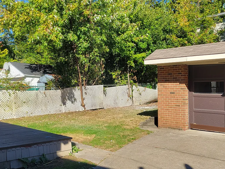 14317 Granger Rd — Photo 20