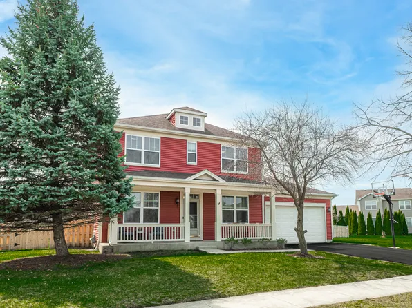 2868 Liberty Lakes Blvd, Wauconda, IL 60084