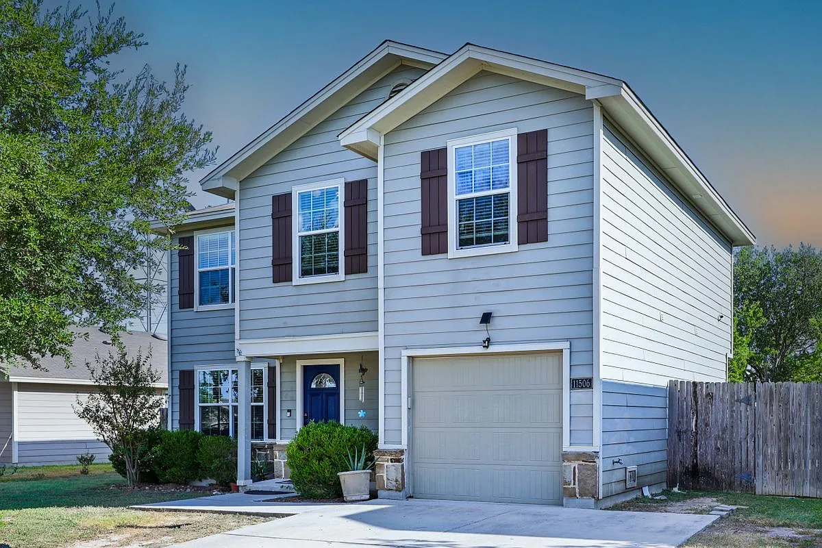 3 bed, 2.5 bath, 1535 sqft, $1,750 — Photo 1