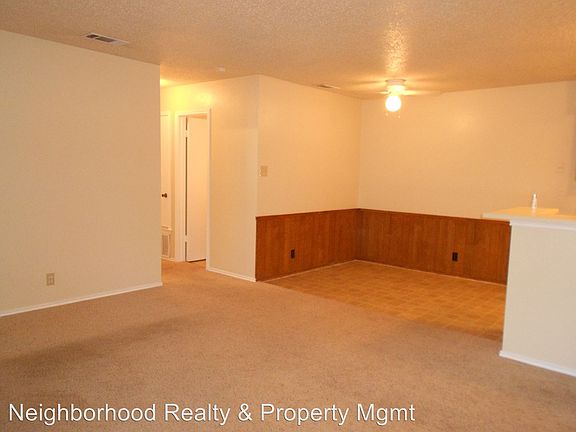 5th image of 11600 Rustic Rock Dr #B