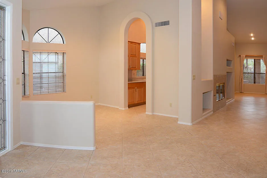 2 bed, 2.0 bath, 2171 sqft, $3,400 — Photo 4