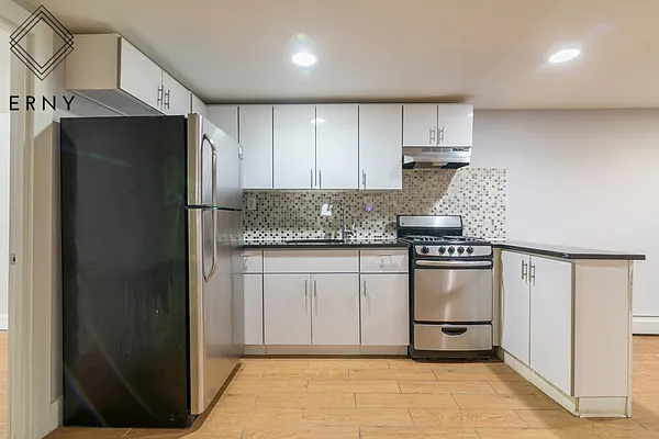 Rented by ERNY LLC | media 11