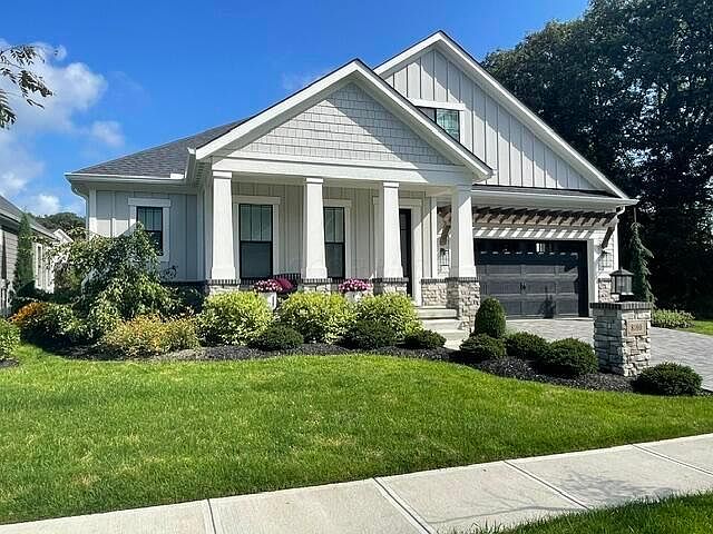 1st image of 8180 Lilium Way