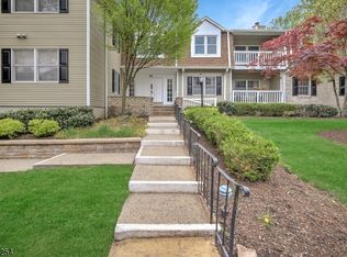 14 Heritage Dr #C, Chatham, NJ 07928