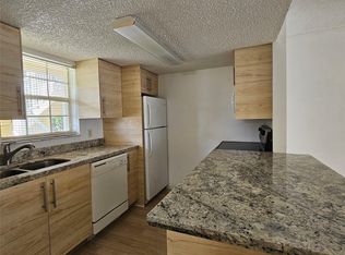 6323 La Costa Dr APT F, Boca Raton, FL 33433