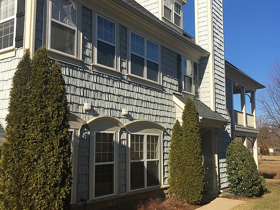 3rd image of 13950 Greendale Dr #20
