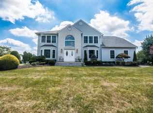 15 Majestic Dr, Freehold, NJ 07728