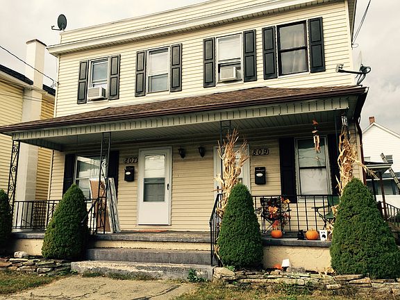 2nd image of 807 Lincoln St