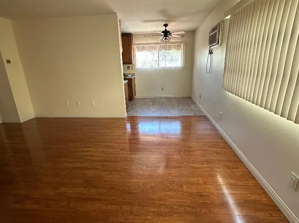 1930 Junipero Ave APT 3, Signal Hill, CA 90755