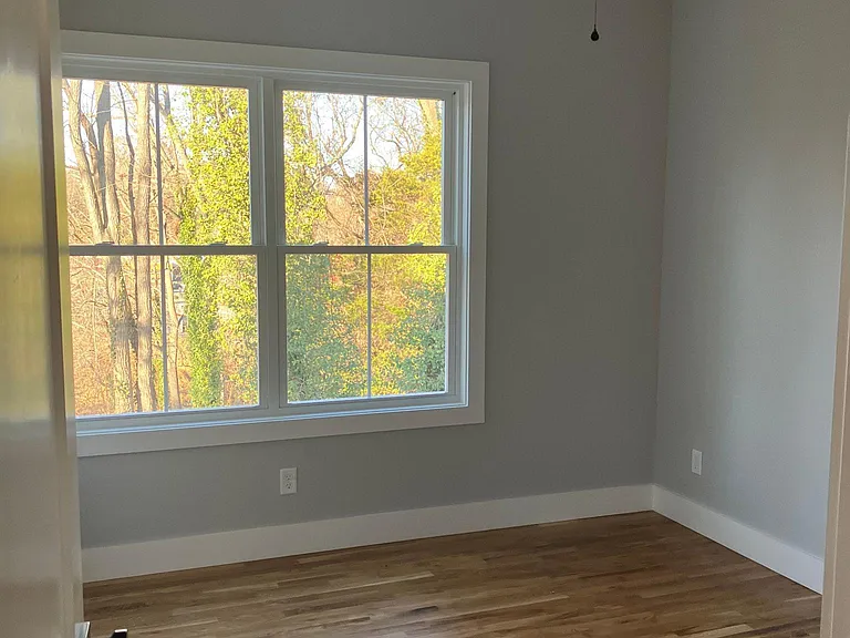 12 Ivy St — Photo 9