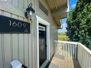 1609 Garfield Pl, Eugene, OR 97402