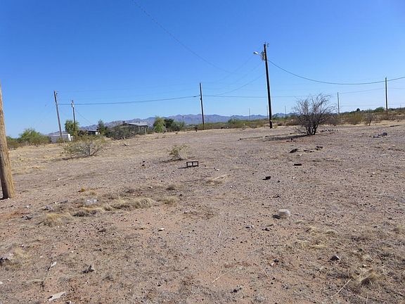 Flat and easy for building.