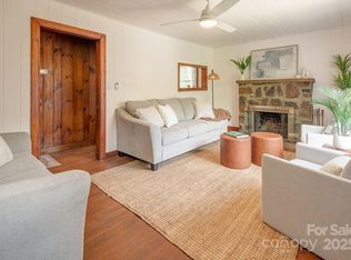 28 Robindale Ave, Asheville, NC 28801