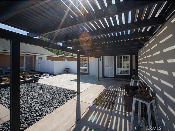 5th image of 10444 Charleston Dr